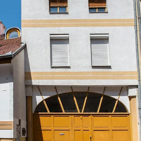 Rouge Apartman Free Parking Nearby Apartamento *